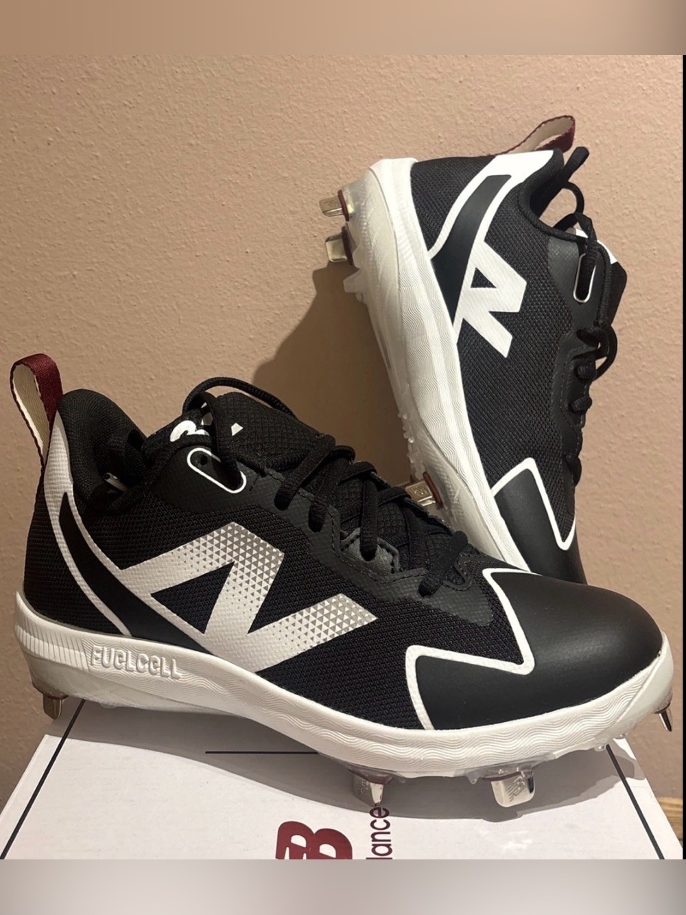New Balance FuelCell Romero Duo Composite Softball Cleats Men’s 5.5 Women’s 7